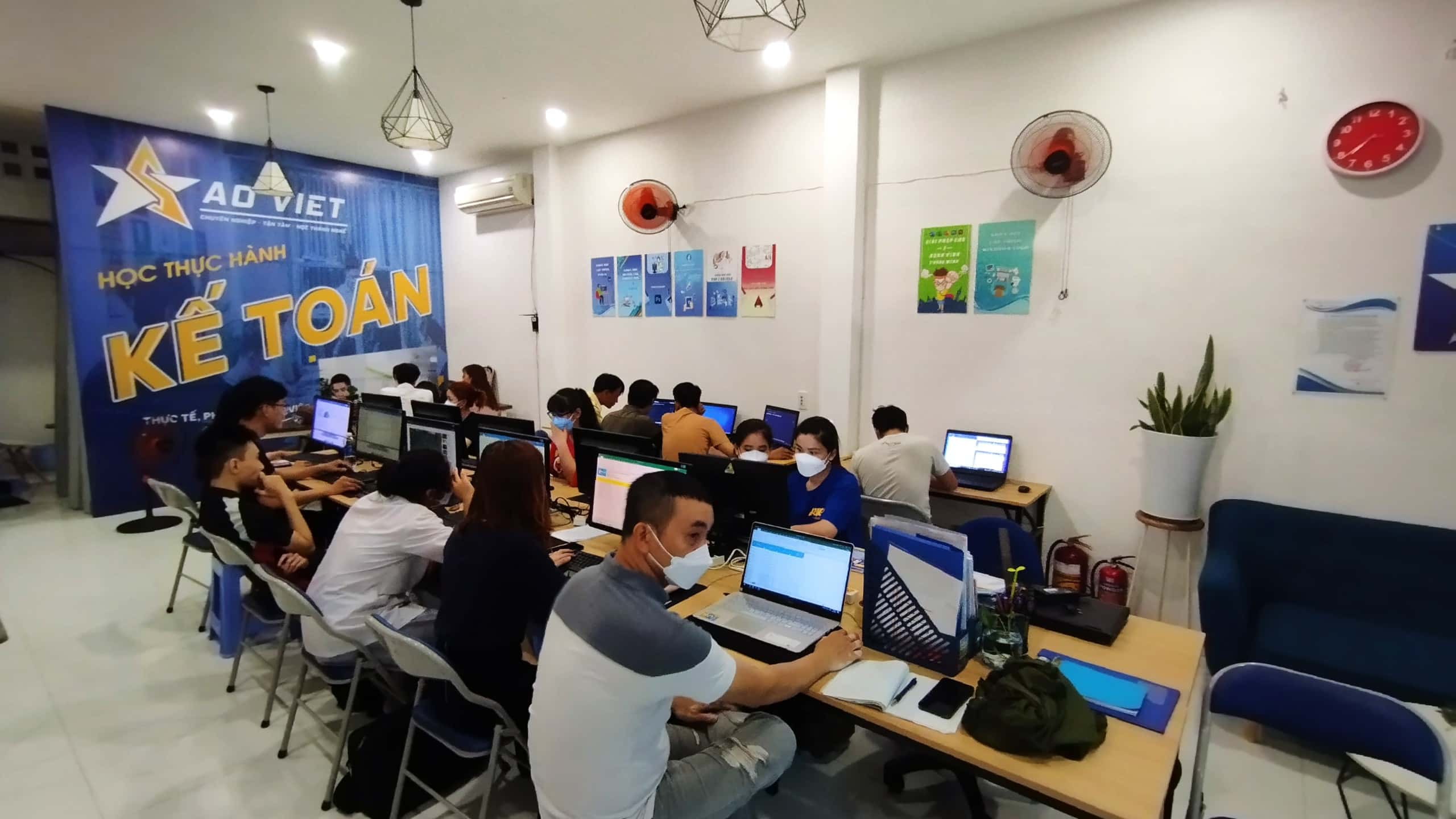 Lớp Học Photoshop Tại Thuận An Bình Dương