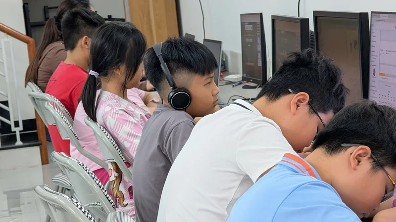 Cam Kết và Điểm Mạnh Của Trung Tâm Tin Học Hướng N